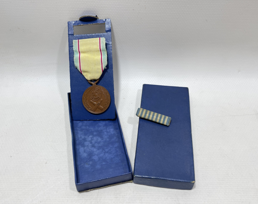 ORJİNAL KUTUSUNDA ÇİL KONDİSYONDA KORE HARBİ MADALYASI