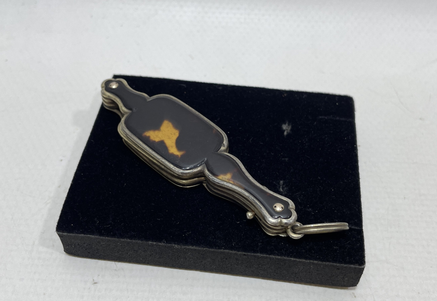 OSMANLI DÖNEMİ ALTIN APLİKLİ NADİR KATLANIR BAĞA KOLYE GÖZLÜK