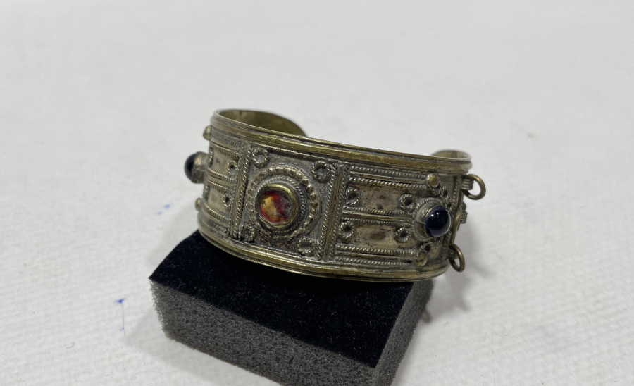 OSMANLI DÖNEMİ KABARTMA İŞÇİLİKLİ BİLEZİK