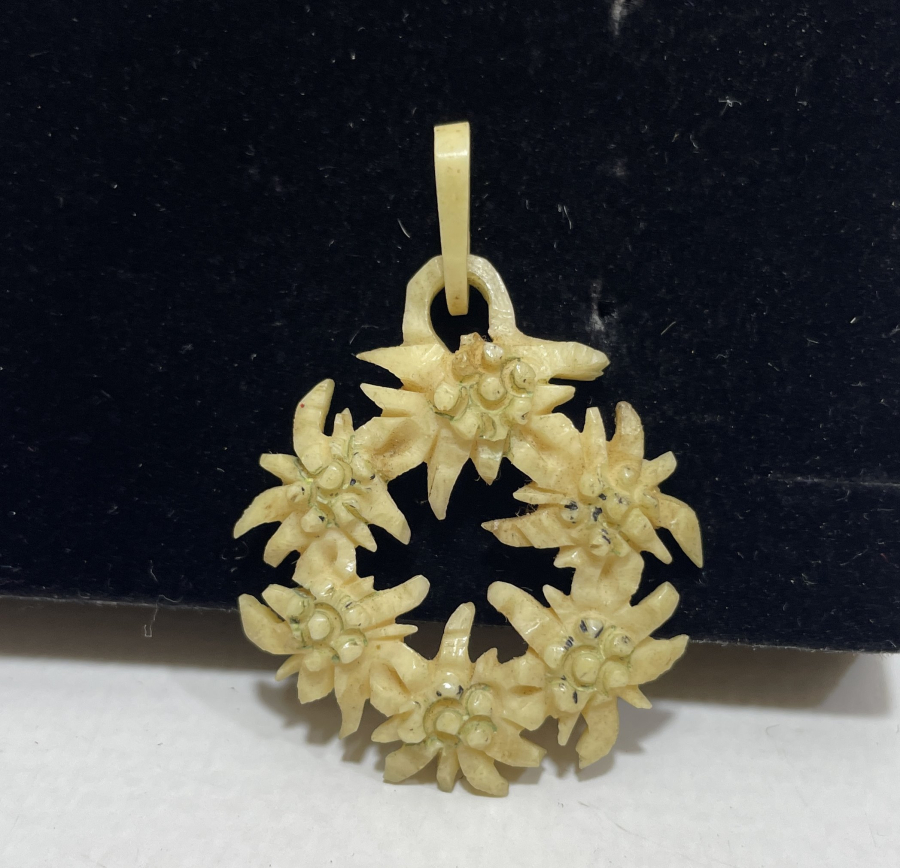 ÖZEL YAPIM ANTİKA KEMİK KOLYE UCU