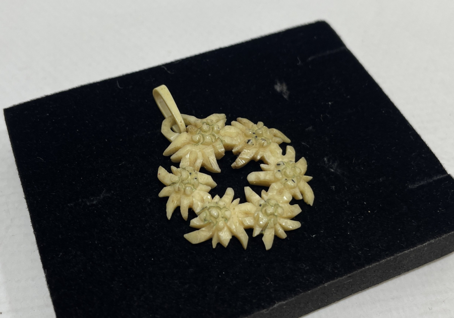 ÖZEL YAPIM ANTİKA KEMİK KOLYE UCU