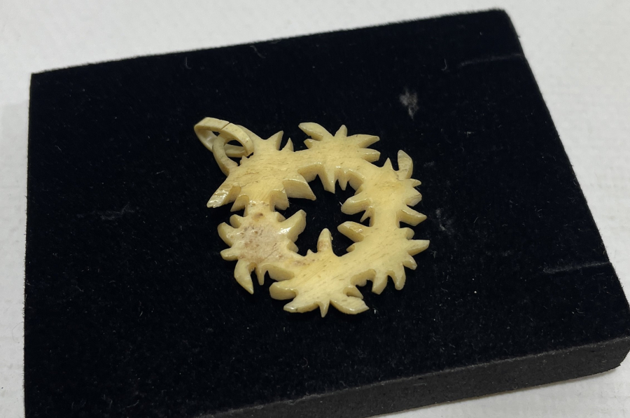 ÖZEL YAPIM ANTİKA KEMİK KOLYE UCU