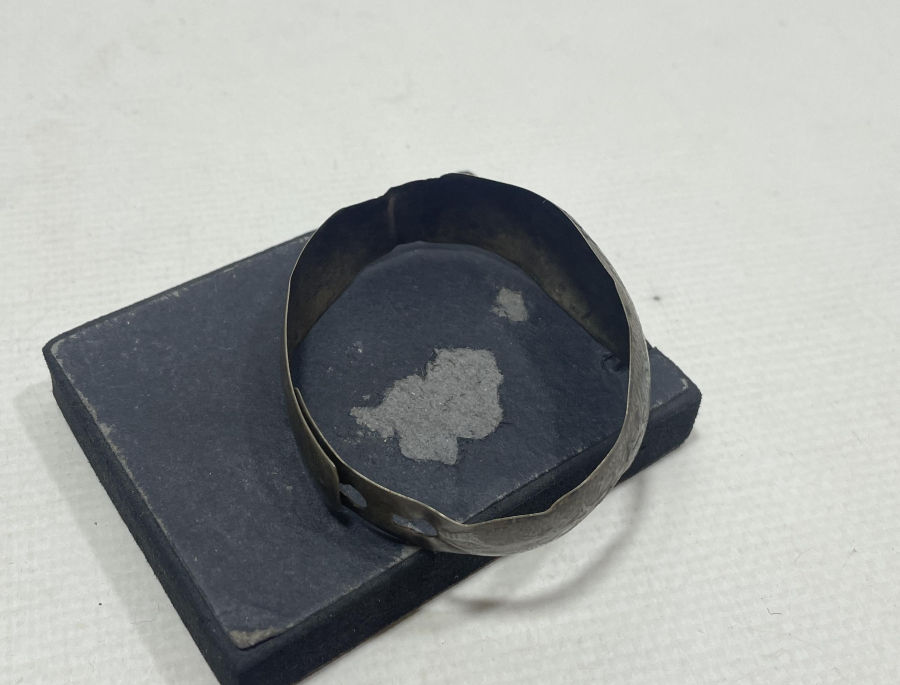 ÜZERİ OSMANLICA YAZILI SAVATLI GÜMÜŞ BİLEZİK