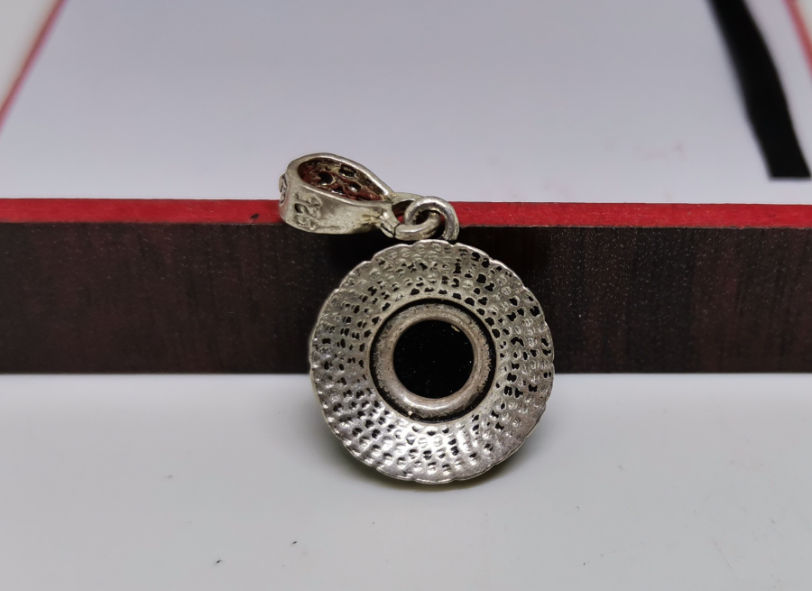 BEY PAZARI YAPIMI AKİK TAŞLI KOLYE UCU