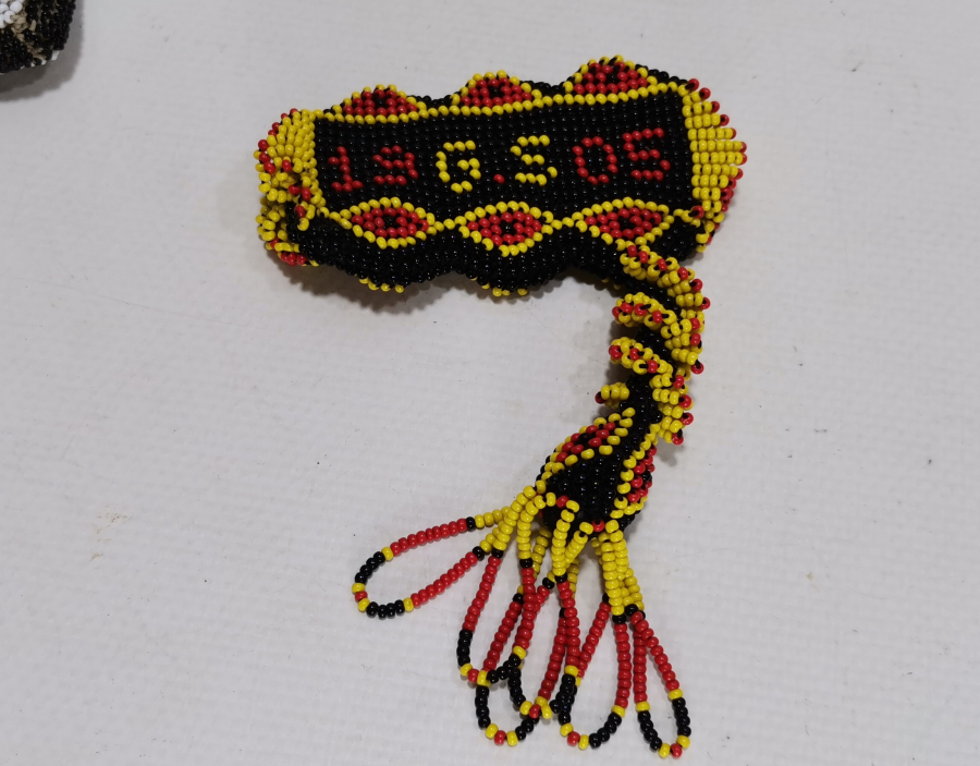 EL YAPIMI BONCUK İŞİ ANTİKA ÇAKMAK KILIFI