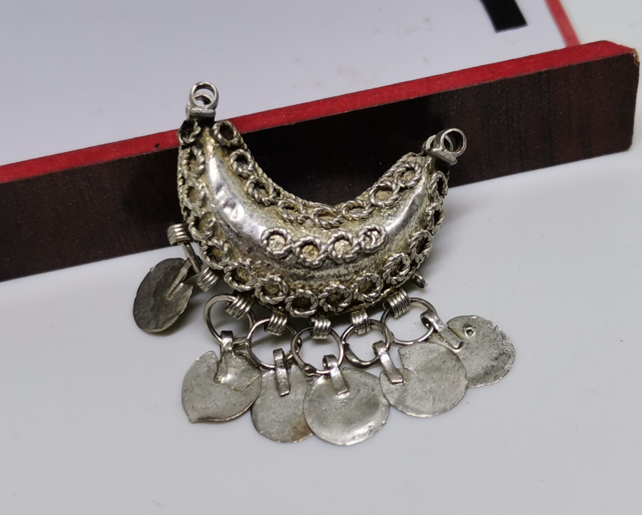 GÜHERSE İŞÇİLİKLİ OSMANLI DÖNEMİ GÜMÜŞ TAKI PARÇASI