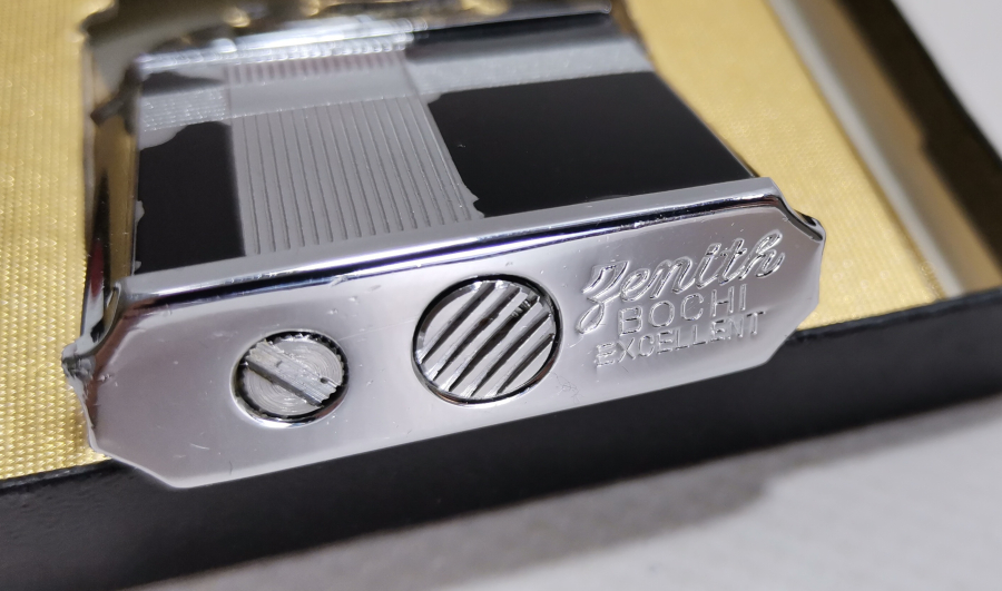 ORJİNAL KUTUSUNDA KULLANILMAMIŞ ANTİKA ZENİTH ÇAKMAK