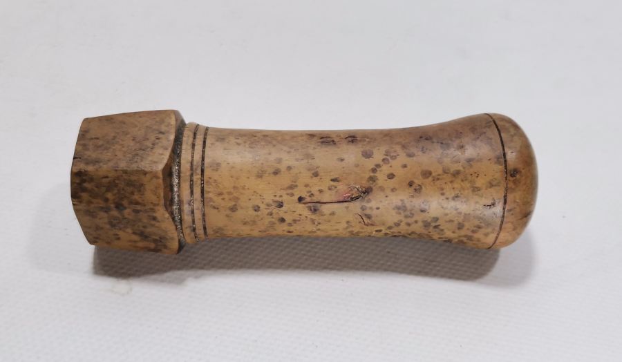 OSMANLI DÖNEMİ EVLİYAZADE ALİ GEMLİK YAZILI ÇOK NADİR AHŞAP SABUN MÜHRÜ