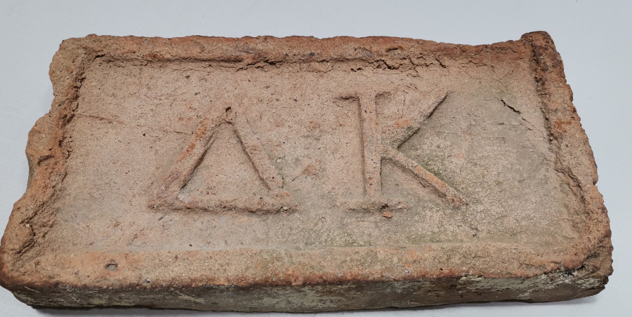 OSMANLI DÖNEMİ ÜZERİ RUMCA YAZILI NADİR TUĞLA