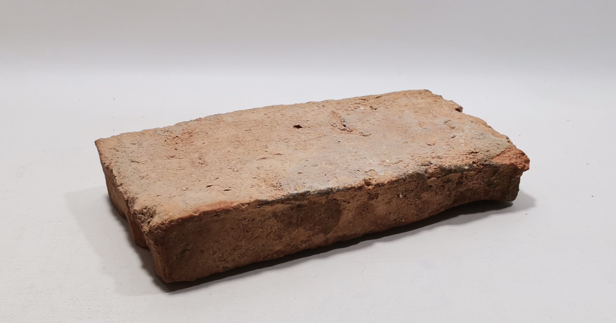 OSMANLI DÖNEMİ ÜZERİ RUMCA YAZILI NADİR TUĞLA