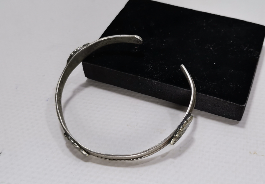 ÖZEL YAPIM SAVATLI GÜMÜŞ BİLEKLİK