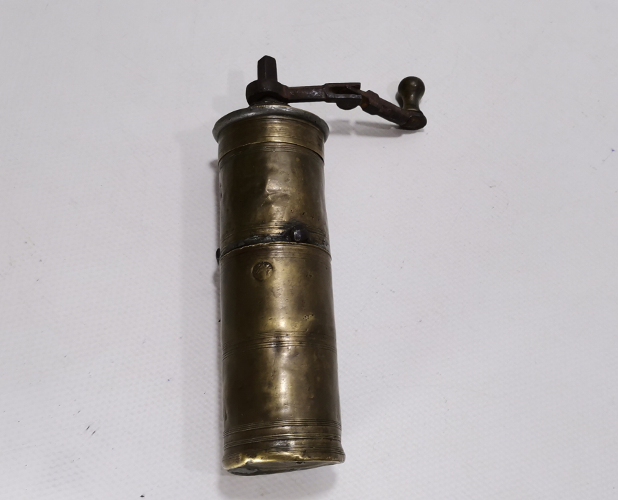 ÜZERİ OSMANLICA USTA DAMGALI OSMANLI DÖNEMİ SÜLEYMANİYE İŞİ KAHVE DEĞİRMENİ