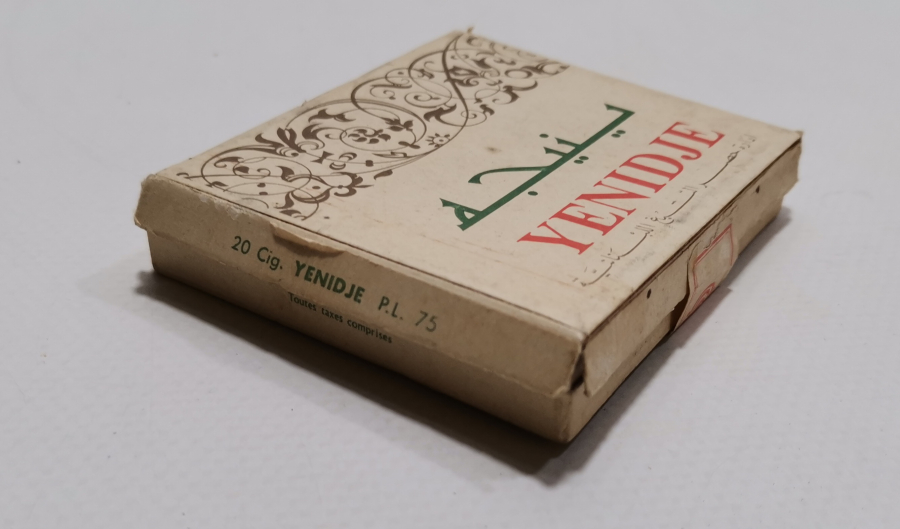 ÜZERİ OSMANLICA YAZILI VE OSMANLICA BANDROLLÜ ÇOK NADİR YENİCE SİGARA KUTUSU