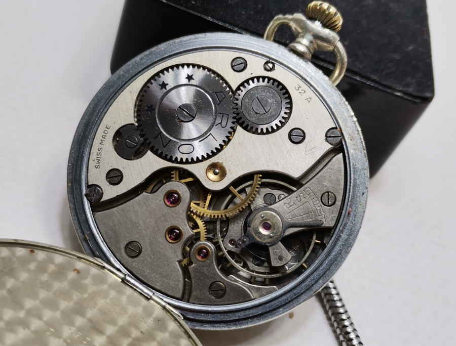 ÇİL KONDİSYONDA TEPEDEN KURMALI ANTİKA ARLON CEP SAATİ