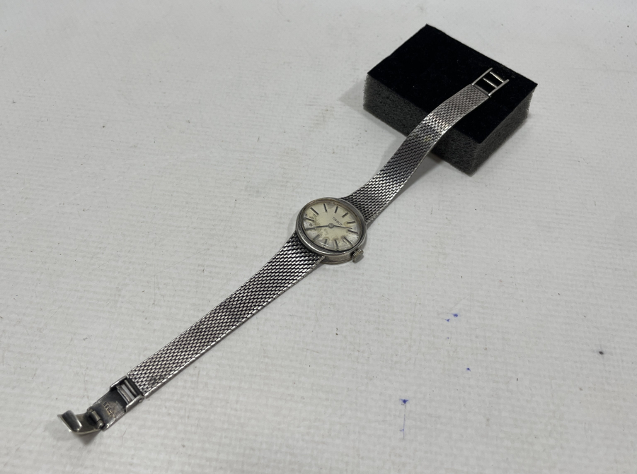 GÜMÜŞ KASA ANTİKA KURMALI TİSSOT KOL SAATİ