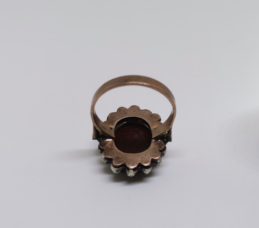 ORTASI PORTRELİ KAMEO TARZI ÖZEL YAPIM ELMAS TAŞLI YÜZÜK