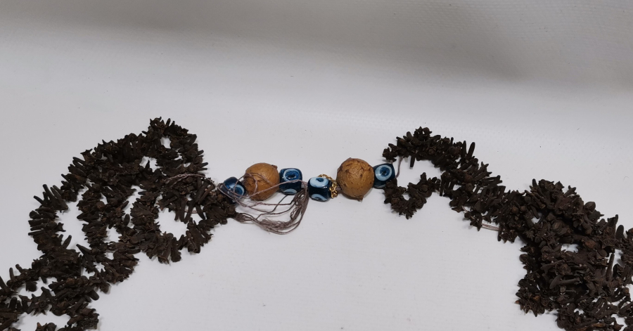 OSMANLI DÖNEMİ KARANFİLLİ GELİN NAZARLIĞI