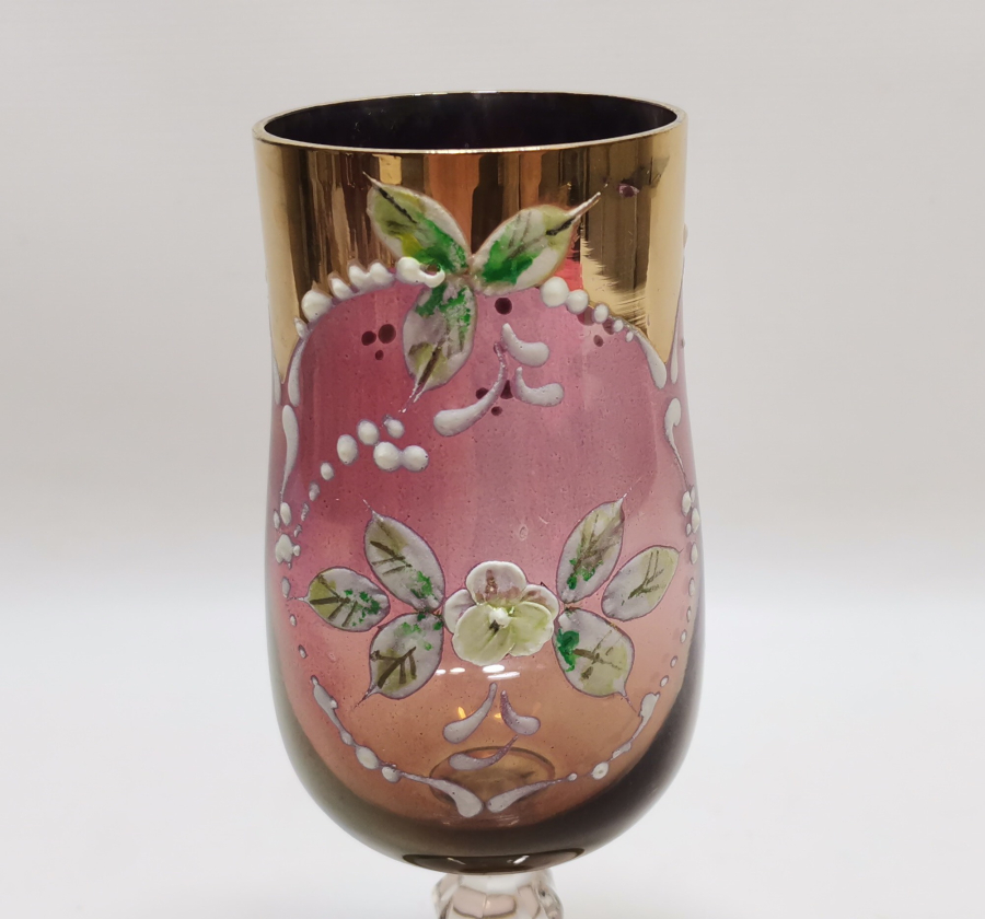 ÜZERİ ALTIN VARAKLI VE MİNE İŞÇİLİKLİ FRANSIZ KADEH