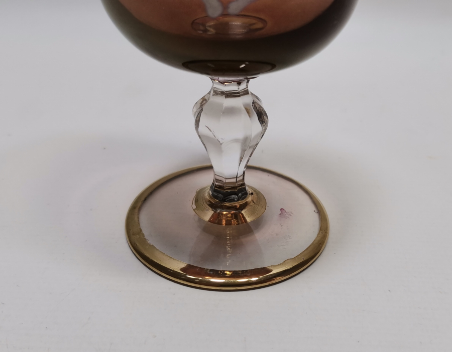 ÜZERİ ALTIN VARAKLI VE MİNE İŞÇİLİKLİ FRANSIZ KADEH