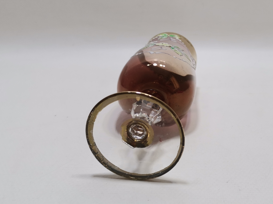 ÜZERİ ALTIN VARAKLI VE MİNE İŞÇİLİKLİ FRANSIZ KADEH