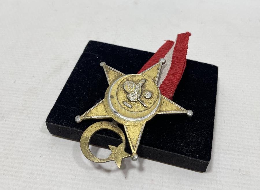 1. DÜNYA SAVAŞI DÖNEMİ ÖZEL DİZAYN HARP MADALYASI - ÇANAKKALE ER MADALYASI