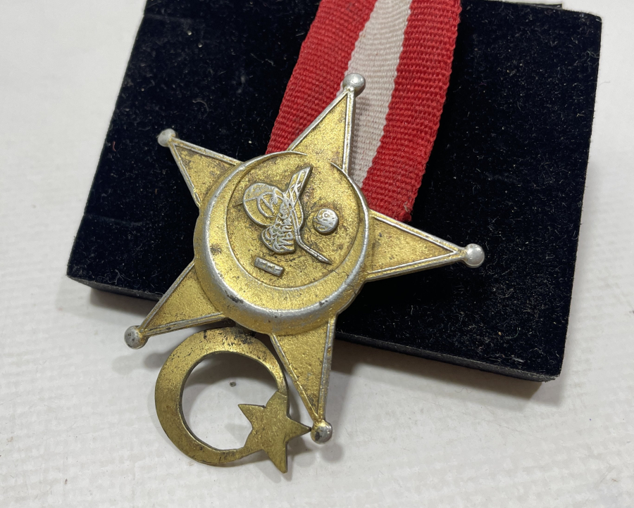 1. DÜNYA SAVAŞI DÖNEMİ ÖZEL DİZAYN HARP MADALYASI - ÇANAKKALE ER MADALYASI