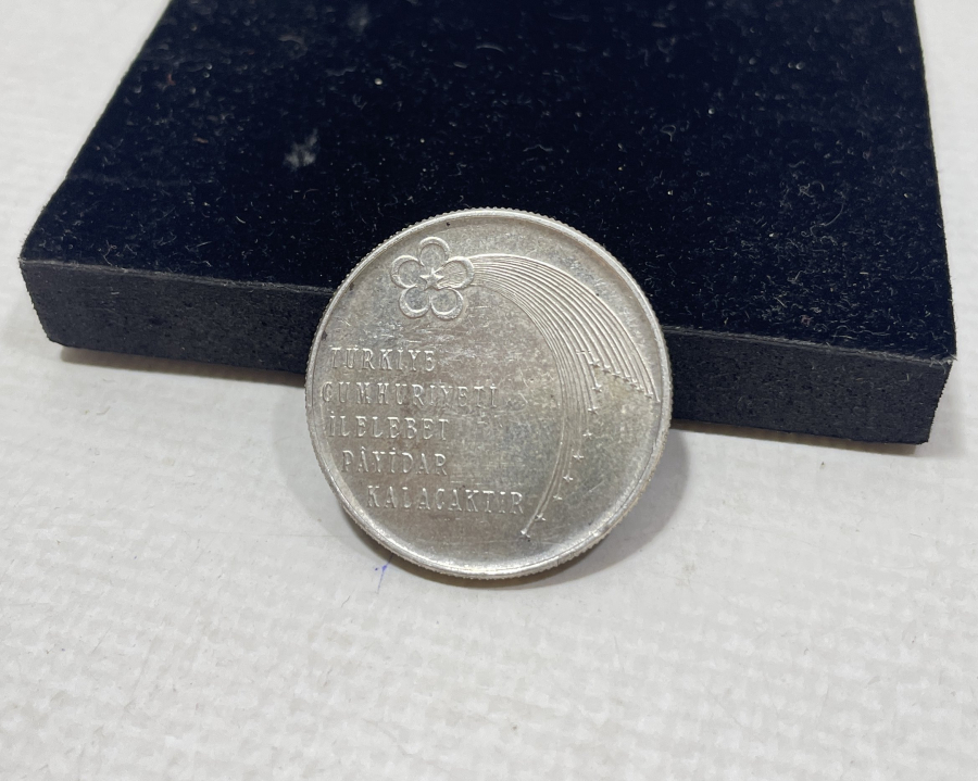 CUMHURİYETİN 50. YILI GÜMÜŞ 50 LİRA HATIRA PARA