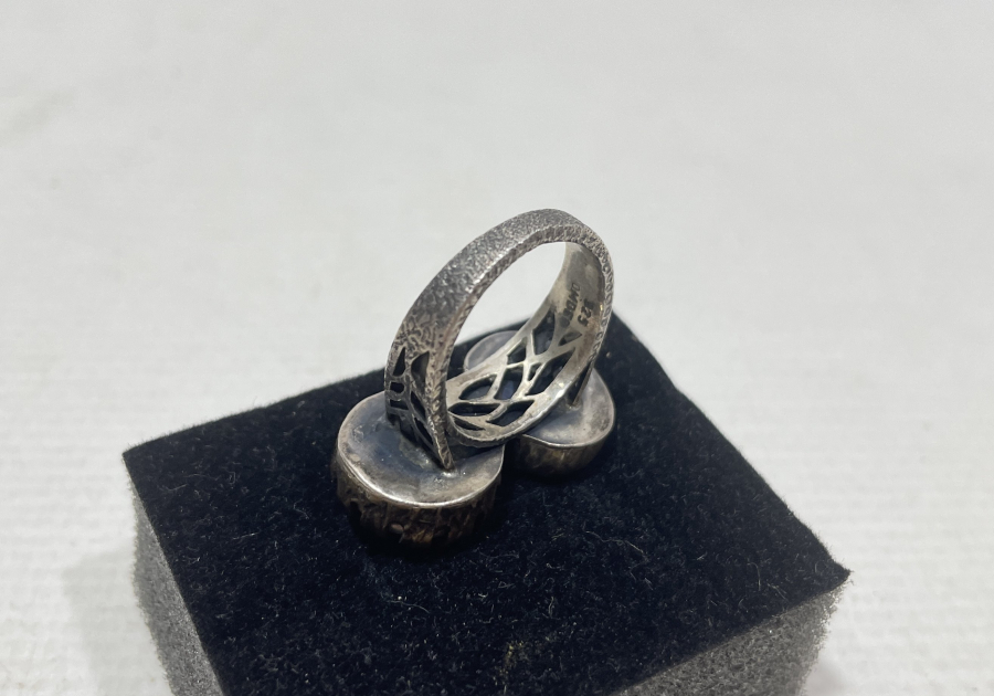 ÖZEL DİZAYN SEDEF VE MERCAN TAŞLI GÜMÜŞ YÜZÜK