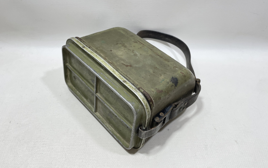 ORJİNAL DERİSİ ASKISI VE KUTUSU İLE ÇOK NADİR TEODOLİT