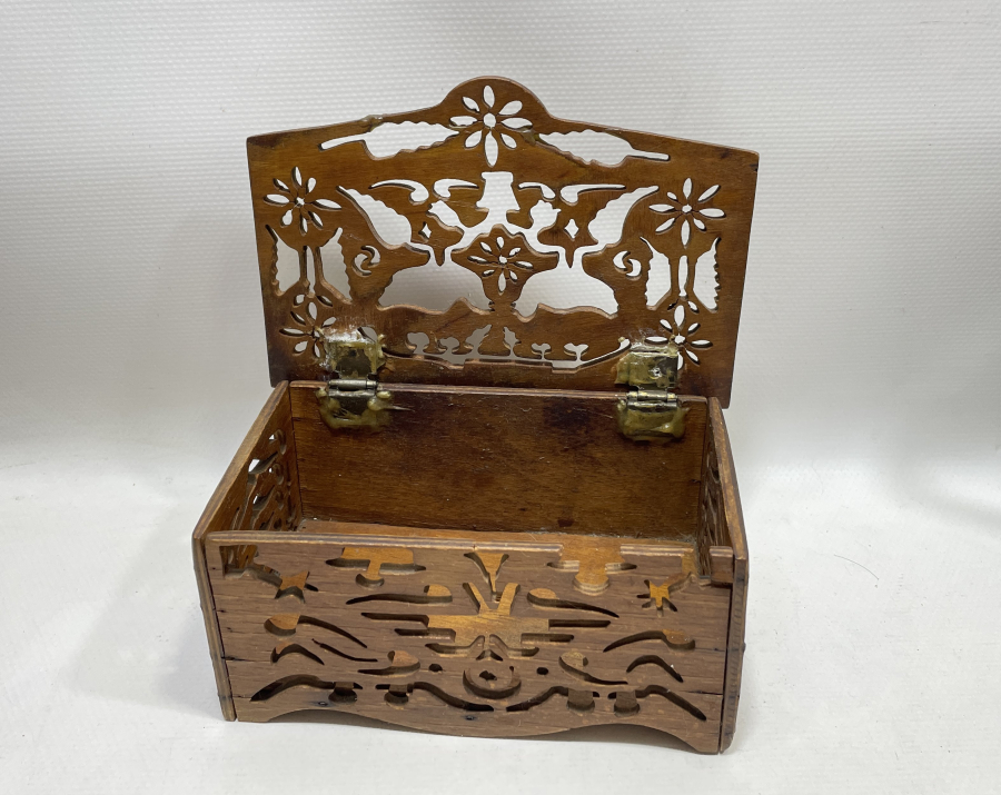 OSMANLI DÖNEMİ ÜZERİ OSMANLICA YAZILI -AY YILDIZLI VE KUŞLU AHŞAP KUTU