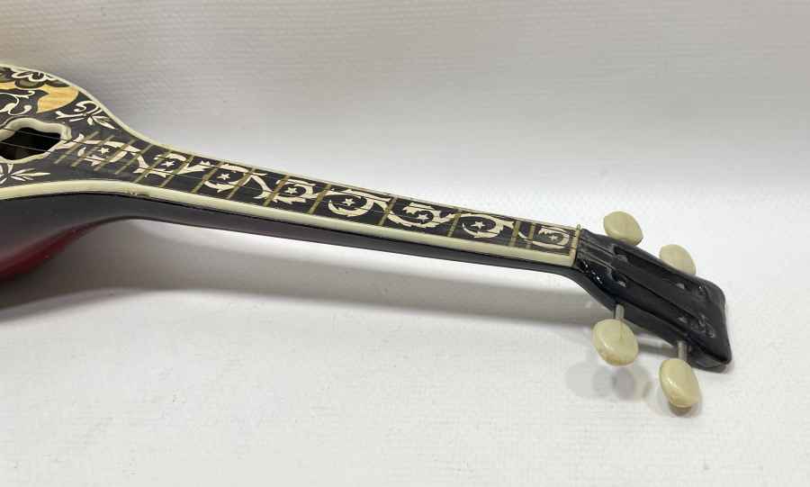 SAZ FORMUNDA YAPILMIŞ LATERNALI ANTİKA OYUNCAK MÜZİK ÇALAR