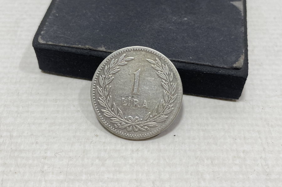 YÜKSEK KONDİSYONDA 1947 YILI GÜMÜŞ 1 LİRA