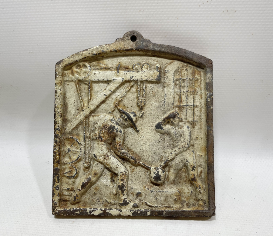 1900 BAŞLARI KABARTMA İŞÇİLİKLİ METAL PLAKA