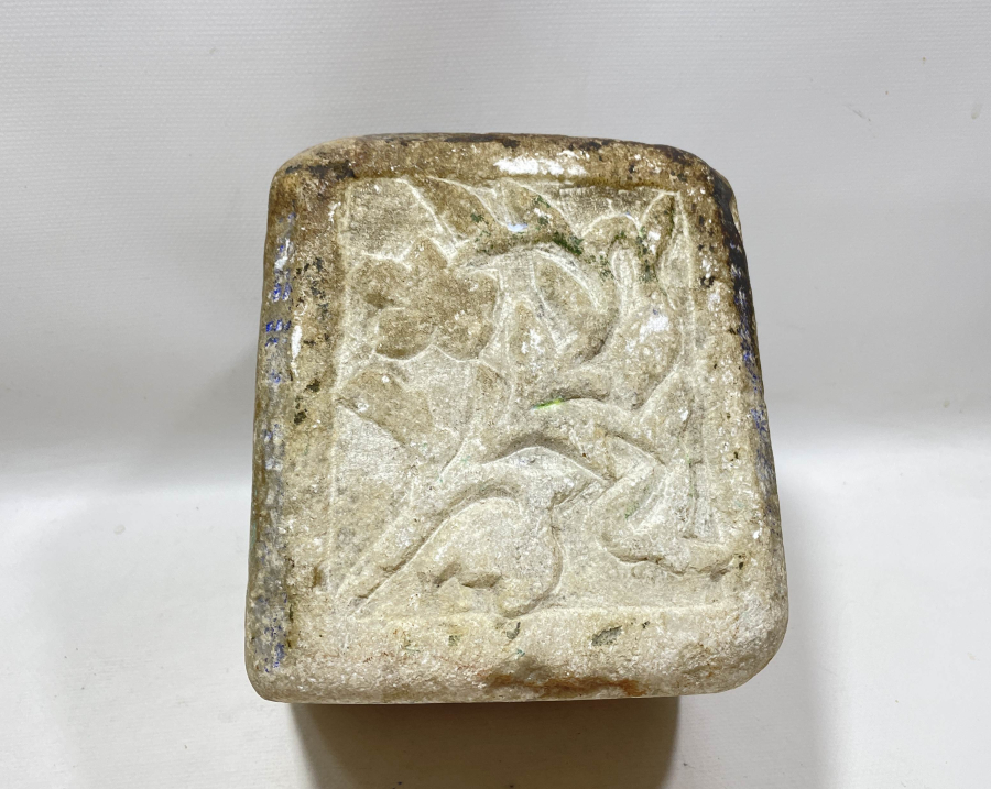 OSMANLI DÖNEMİ ÜZERİ İŞLEMELİ 1913 TARİHLİ MERMER DİBEK