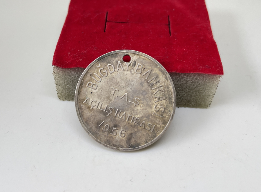 1956 YILI BUĞDAY BANKASI AÇILIŞ HATIRASI GÜMÜŞ MADALYON