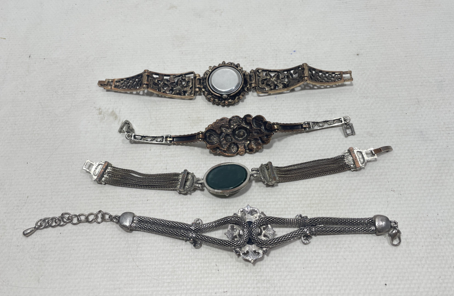 4 ADET BİJUTERİ BİLEKLİK