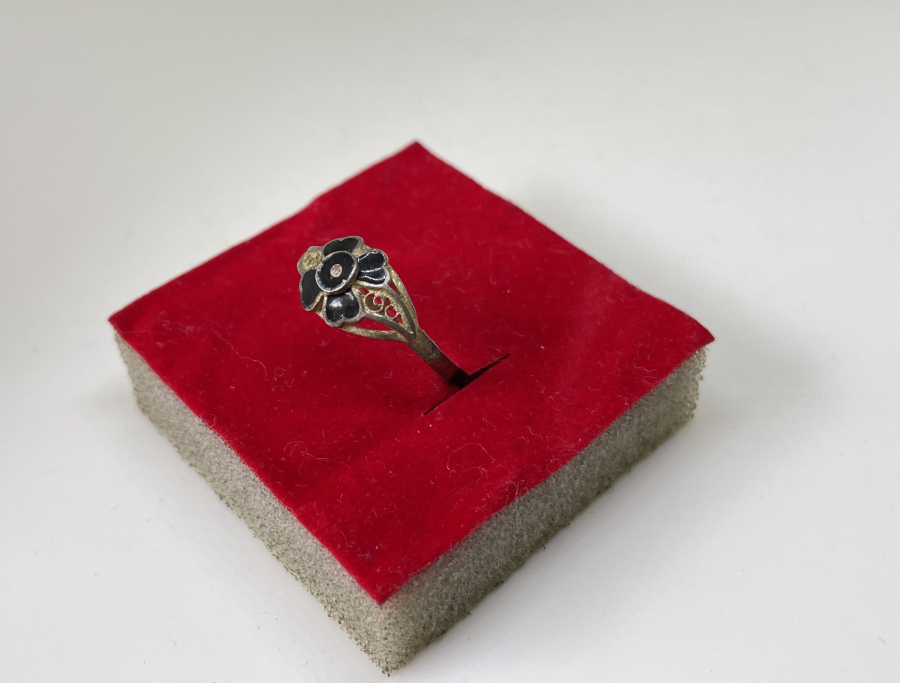 4 YAPRAKLI YONCA FORMUNDA MİNE VE TELKARİ İŞÇİLİKLİ ÖZEL YAPIM GÜMÜŞ YÜZÜK