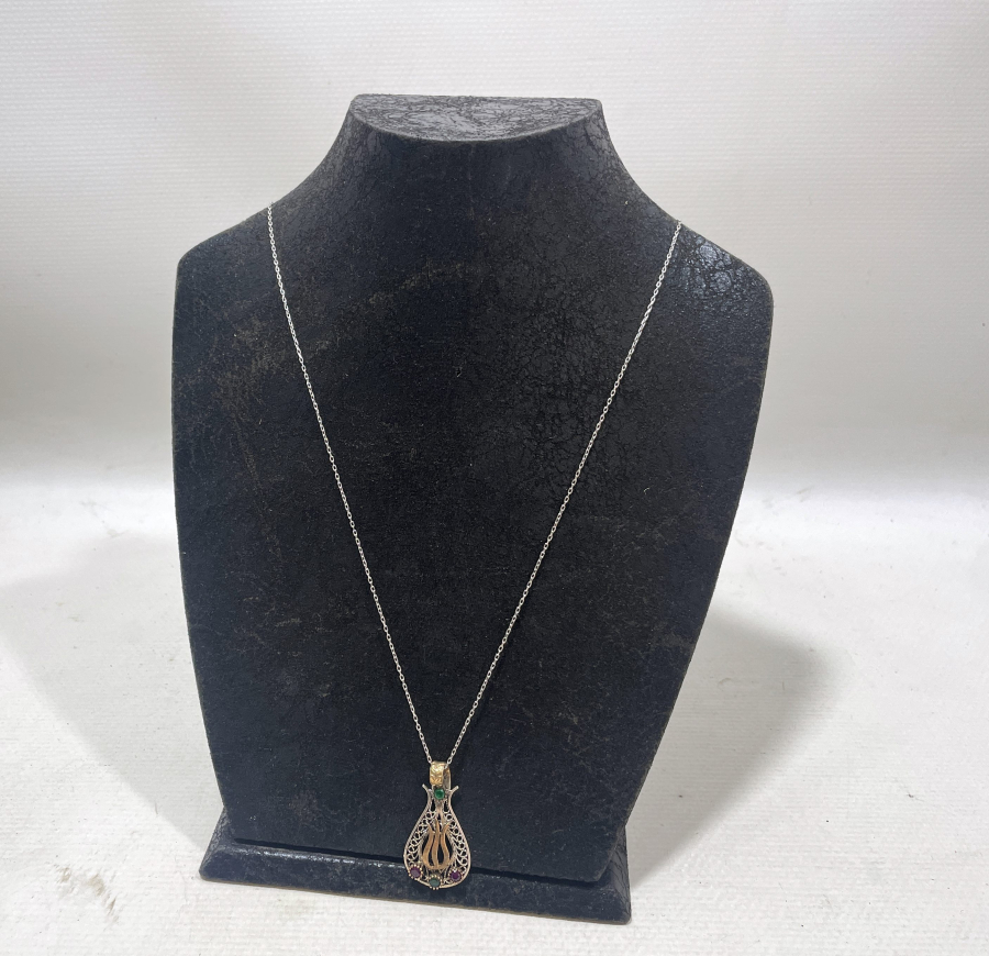 LALE FORMUNDA YAPILMIŞ ÖZEL YAPIM GÜMÜŞ KOLYE 