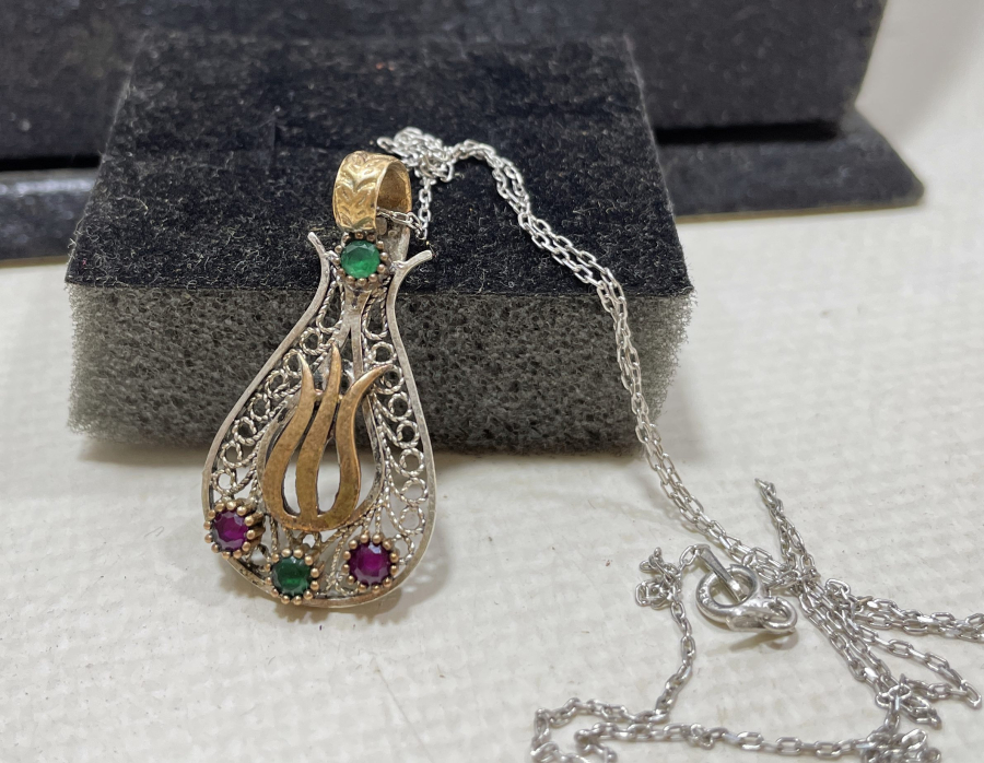 LALE FORMUNDA YAPILMIŞ ÖZEL YAPIM GÜMÜŞ KOLYE 