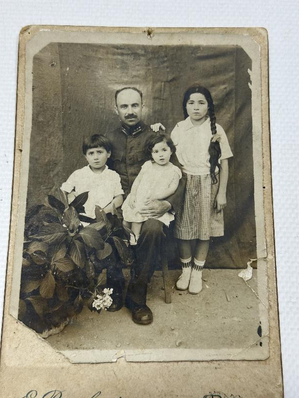 CUMHURİYET İLK DÖNEM TÜRK SUBAYI VE ÇOCUKLARI KABİN FOTO