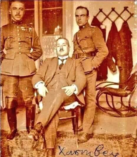 OSMANLI DÖNEMİ AHŞAP AKORDİYON ASKILIK