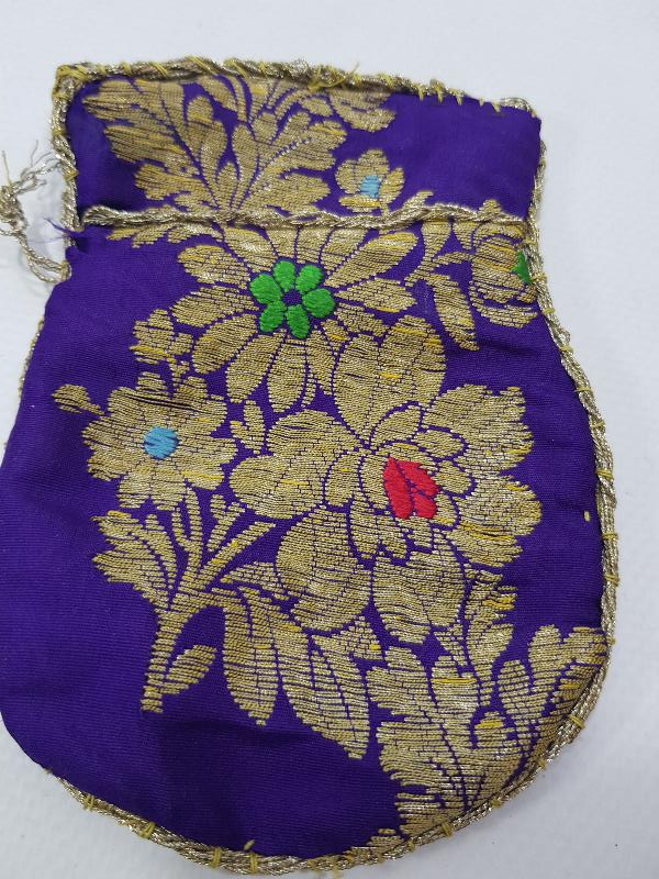 OSMANLI DÖNEMİ ALTIN SIRMA İŞLEMELİ ELMASİYE PARA KESESİ 