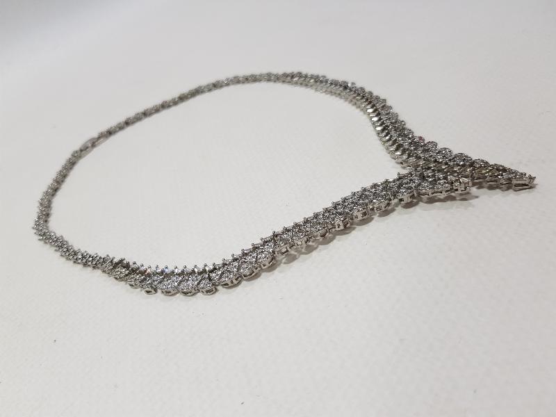 ZİRKON TAŞLARLA SÜSLÜ ÖZEL DİZAYN GERDANLIK 