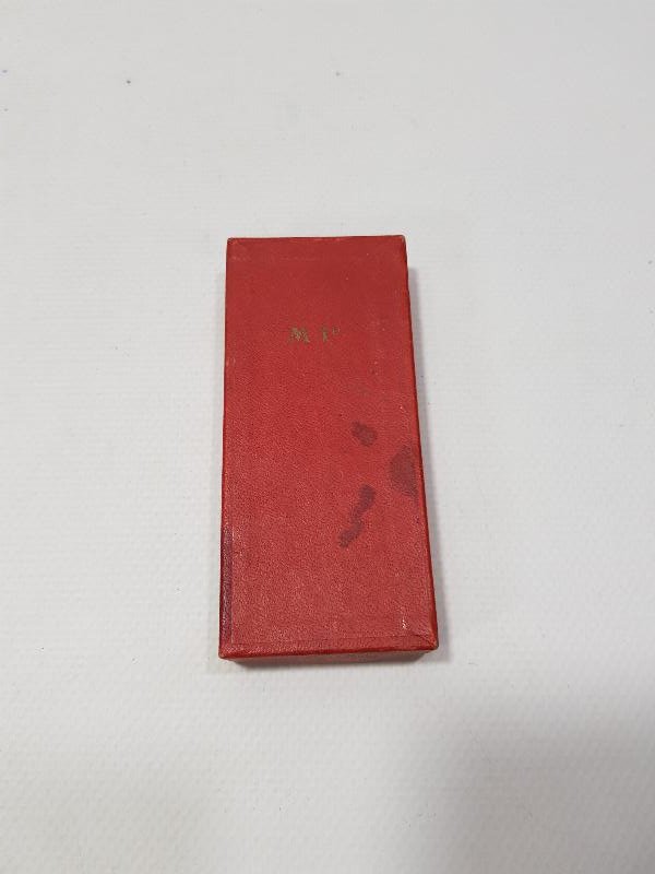 1. DÜNYA SAVAŞI 1914-1918 TARİHLİ KUTUSUNDA GÜMÜŞ MADALYA