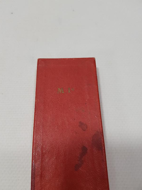 1. DÜNYA SAVAŞI 1914-1918 TARİHLİ KUTUSUNDA GÜMÜŞ MADALYA