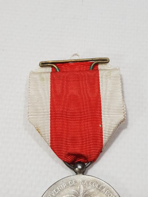 1. DÜNYA SAVAŞI 1914-1918 TARİHLİ KUTUSUNDA GÜMÜŞ MADALYA