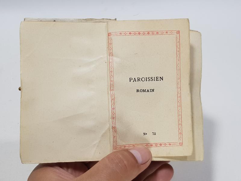 1874 TARİHLİ BAKALİT CİLTLİ GÜMÜŞ KAKMALI NADİR CEP İNCİLİ