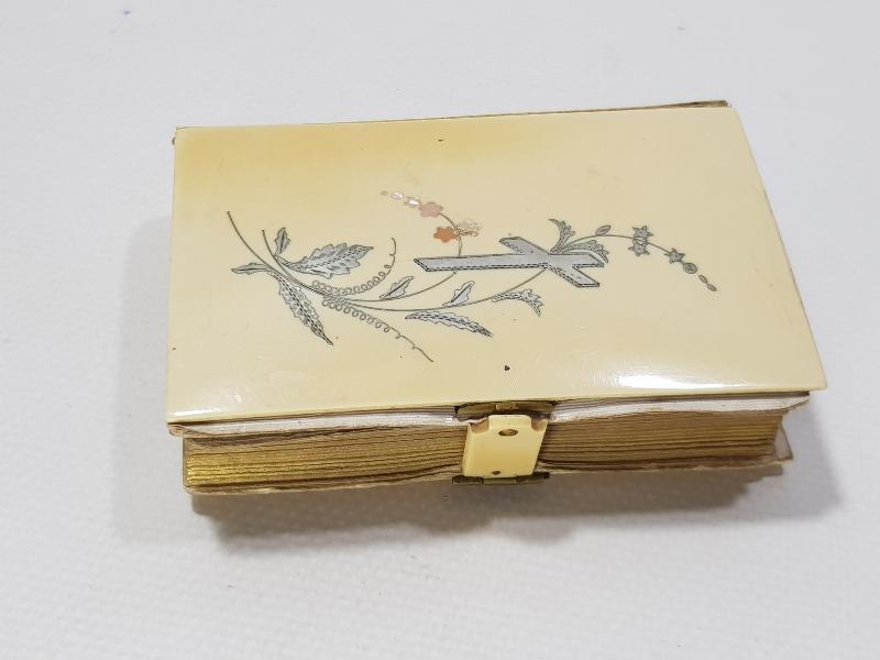 1874 TARİHLİ BAKALİT CİLTLİ GÜMÜŞ KAKMALI NADİR CEP İNCİLİ