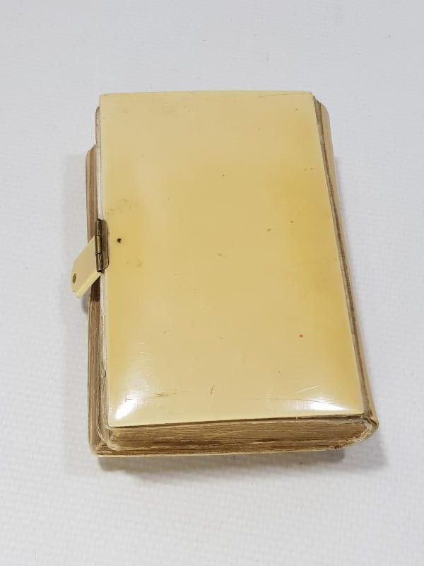 1874 TARİHLİ BAKALİT CİLTLİ GÜMÜŞ KAKMALI NADİR CEP İNCİLİ