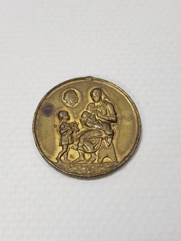 1944 İRAN ÇOCUK ESİRGEME KURUMU MADALYASI 